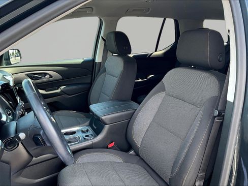 Used 2018 Chevrolet Traverse LT FWD image 21