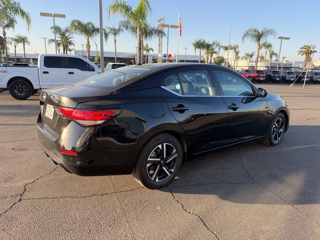 Used 2025 Nissan Sentra SV FWD image 4