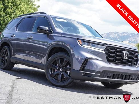 Used 2025 Honda Pilot Black Edition image 1
