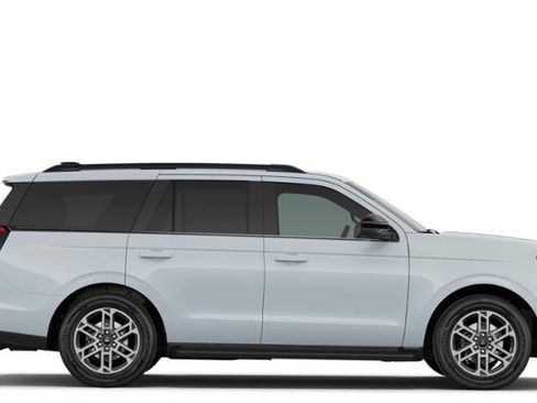 New 2026 Ford Expedition Active image 28