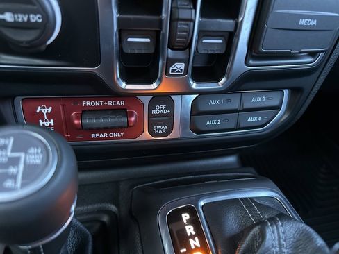 Used 2024 Jeep Wrangler Unlimited Rubicon 4xe image 73