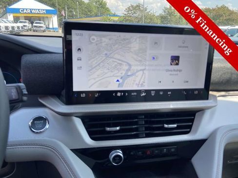 New 2025 Ford Explorer Active w/ Active Comfort Package image 13