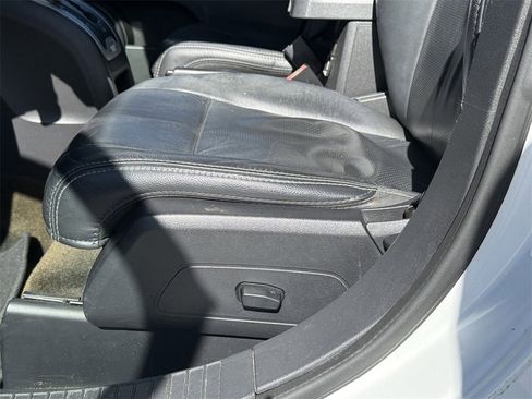 Used 2016 Jeep Compass High Altitude image 12