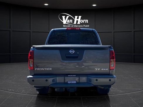Used 2020 Nissan Frontier SV AWD/4WD image 6