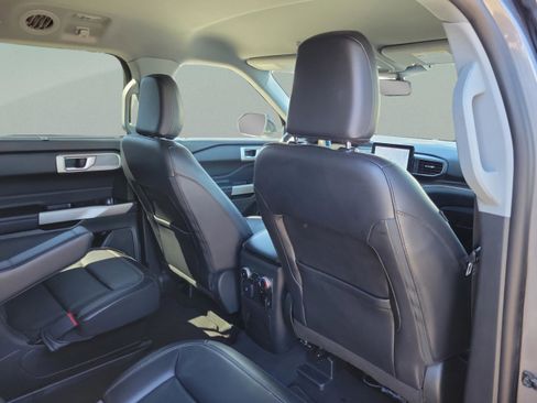 Used 2023 Ford Explorer Limited w/ Equipment Group 301A image 25