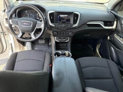 Used 2024 GMC Terrain SLE FWD image 18