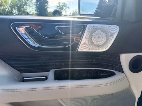 Used 2024 Lincoln Navigator Black Label AWD/4WD image 4