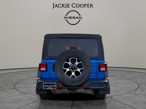 Used 2021 Jeep Wrangler Unlimited Rubicon w/ Cold Weather Group image 5