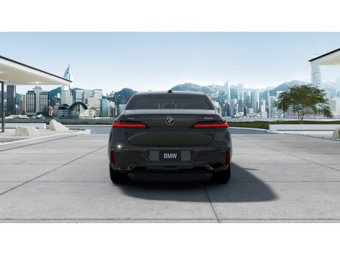 New 2026 BMW 760i xDrive w/ Executive Package AWD/4WD image 5