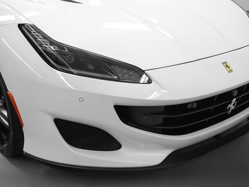 Certified 2019 Ferrari Portofino RWD image 4