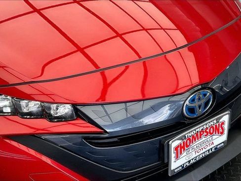 Used 2020 Toyota Prius Prime LE FWD image 31
