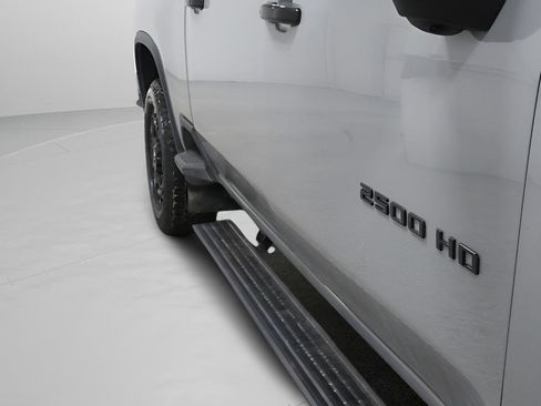 Used 2024 Chevrolet Silverado 2500 LTZ w/ LTZ Plus Package AWD/4WD image 4
