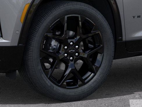 New 2026 Chevrolet Traverse RS w/ LPO, Floor Liner Package image 9