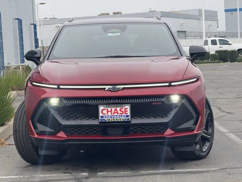 New 2026 Chevrolet Equinox EV RS image 2