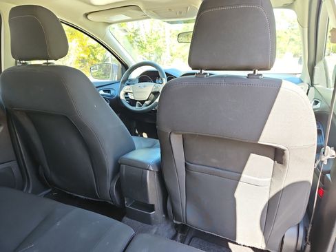 Used 2018 Ford Focus SEL FWD image 18