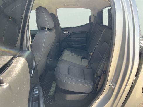 Used 2017 GMC Canyon SLE w/ SLE Convenience Package RWD image 14