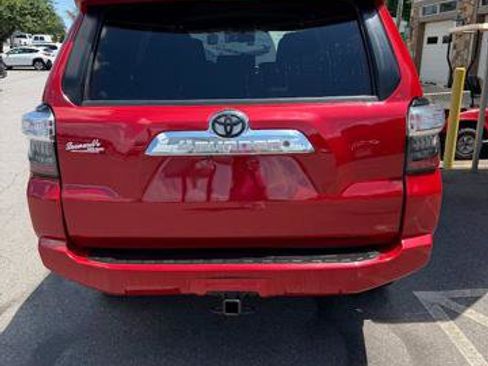Used 2018 Toyota 4Runner SR5 Premium AWD/4WD image 5