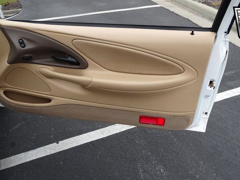 Used 1997 Mercury Cougar XR7 image 23