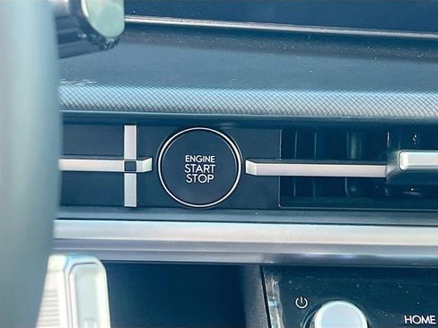 Used 2026 Hyundai Santa Fe SEL w/ Tow & Go Package image 19