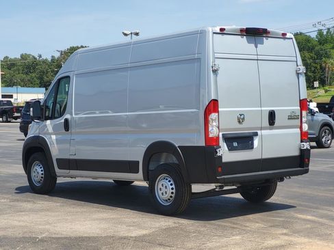 New 2025 RAM ProMaster 1500 w/ Convenience Group image 4