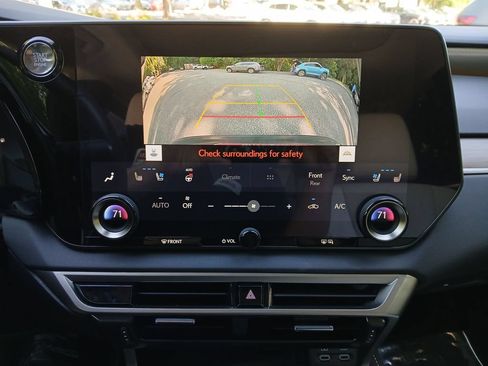Used 2023 Lexus RX 350 Premium w/ Accessory Package AWD/4WD image 37