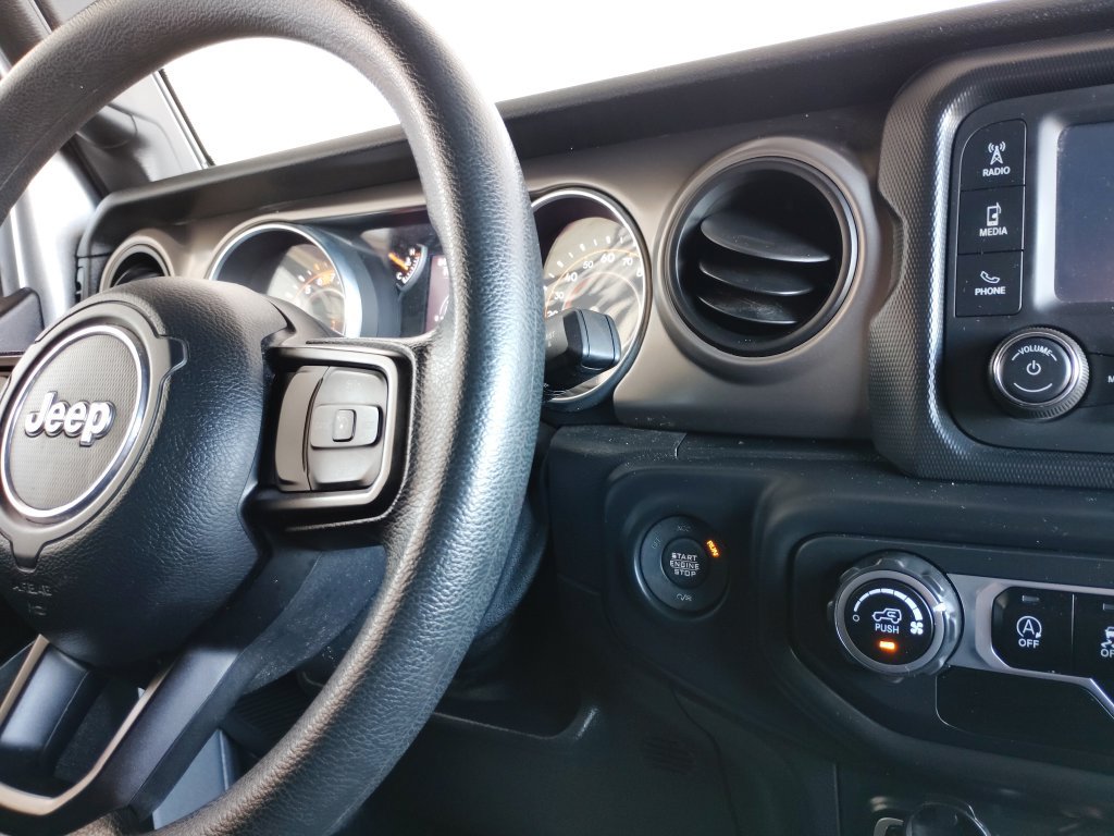 Used 2018 Jeep Wrangler Sport AWD/4WD image 29
