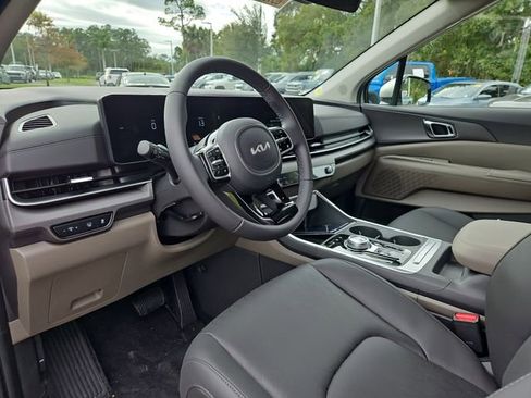New 2026 Kia Carnival EX FWD image 14