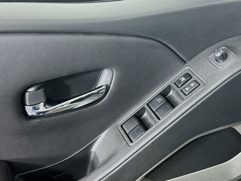 Used 2024 Nissan Frontier SL w/ Technology Package image 15