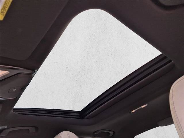 Used 2019 BMW 330i Sedan w/ Premium Package RWD image 16
