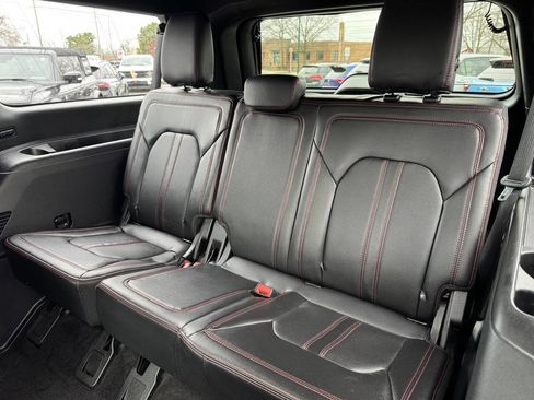 Used 2021 Ford Expedition Max Limited image 10