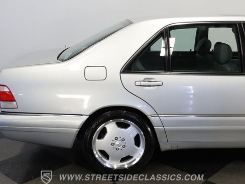 Used 1999 Mercedes-Benz S 500 Sedan image 27