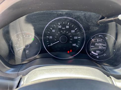 Used 2021 Honda HR-V Sport image 17