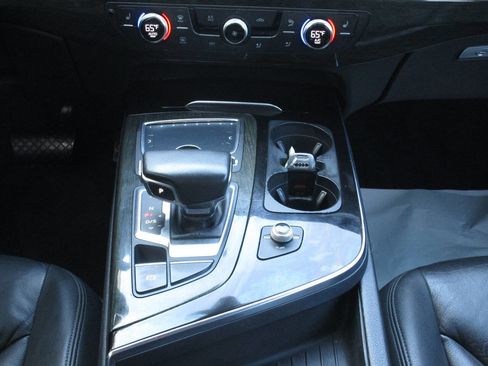 Used 2017 Audi Q7 3.0T Premium Plus w/ Premium Plus Package image 20