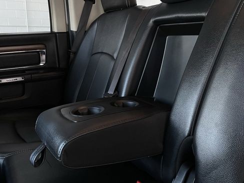 Used 2018 RAM 1500 Laramie image 19