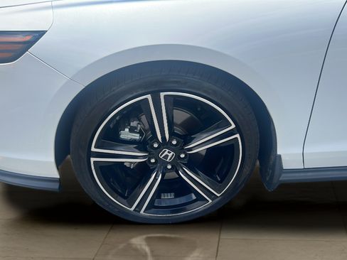 Used 2023 Honda Accord Sport image 22