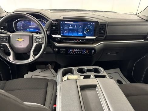 Used 2026 Chevrolet Silverado 1500 LT AWD/4WD image 32