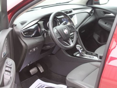 Used 2023 Buick Encore GX Select w/ Sport Touring Package FWD image 17