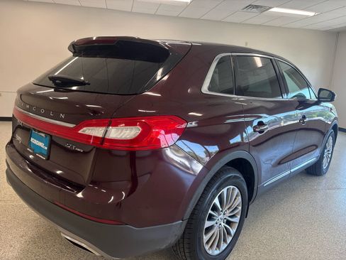 Used 2018 Lincoln MKX Select w/ Select Plus Package AWD/4WD image 5