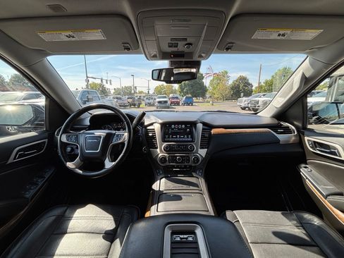 Used 2019 GMC Yukon Denali AWD/4WD image 23