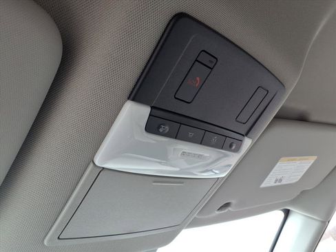 Certified 2025 Nissan Rogue SV image 31