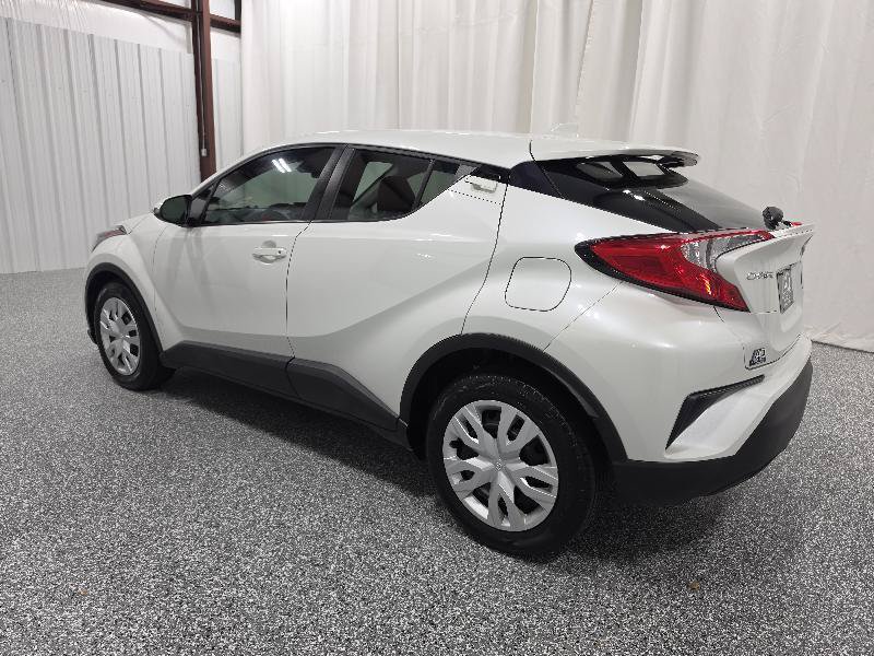 Used 2021 Toyota C-HR LE FWD image 5