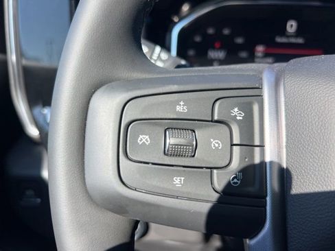 Used 2026 GMC Sierra 1500 Elevation image 34