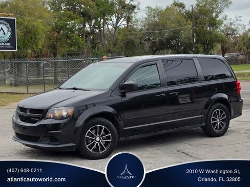Used 2015 Dodge Grand Caravan SE w/ Quick Order Package 29E SE image 1