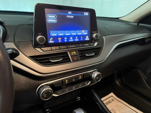 Used 2024 Nissan Altima 2.5 SR image 34