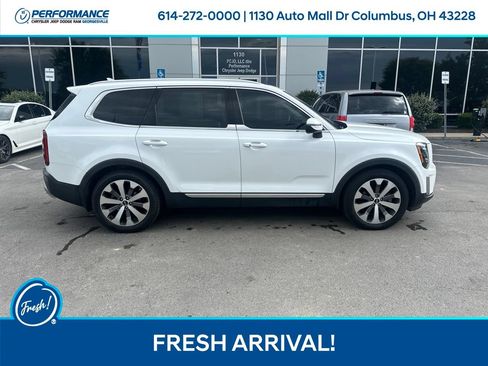 Used 2020 Kia Telluride EX w/ EX Premium Package AWD/4WD image 3