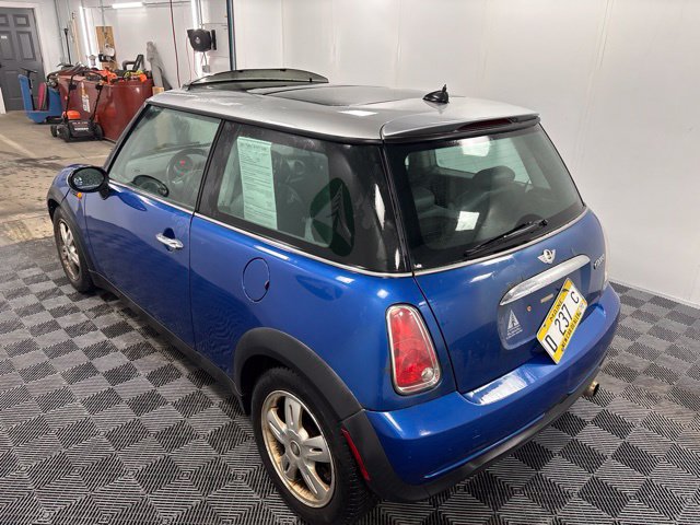 Used 2006 MINI Cooper Hardtop FWD image 4