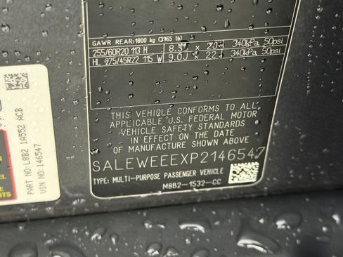 Used 2023 Land Rover Defender 110 V8 AWD/4WD image 20