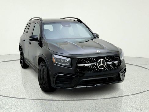 Certified 2024 Mercedes-Benz GLB 250 image 4