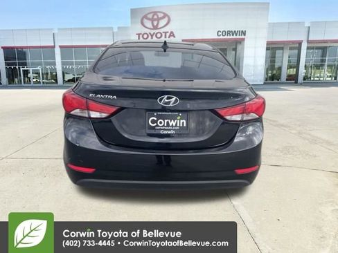 Used 2014 Hyundai Elantra SE w/ Option Group 02 image 4