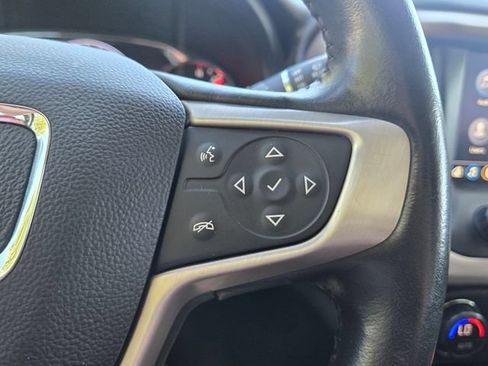 Used 2020 GMC Acadia Denali w/ Denali Ultimate Package AWD/4WD image 24